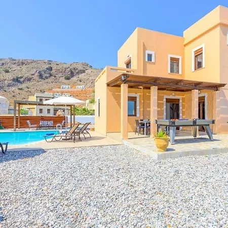 Sleeps 8 Pool Air Con Wifi Líndos